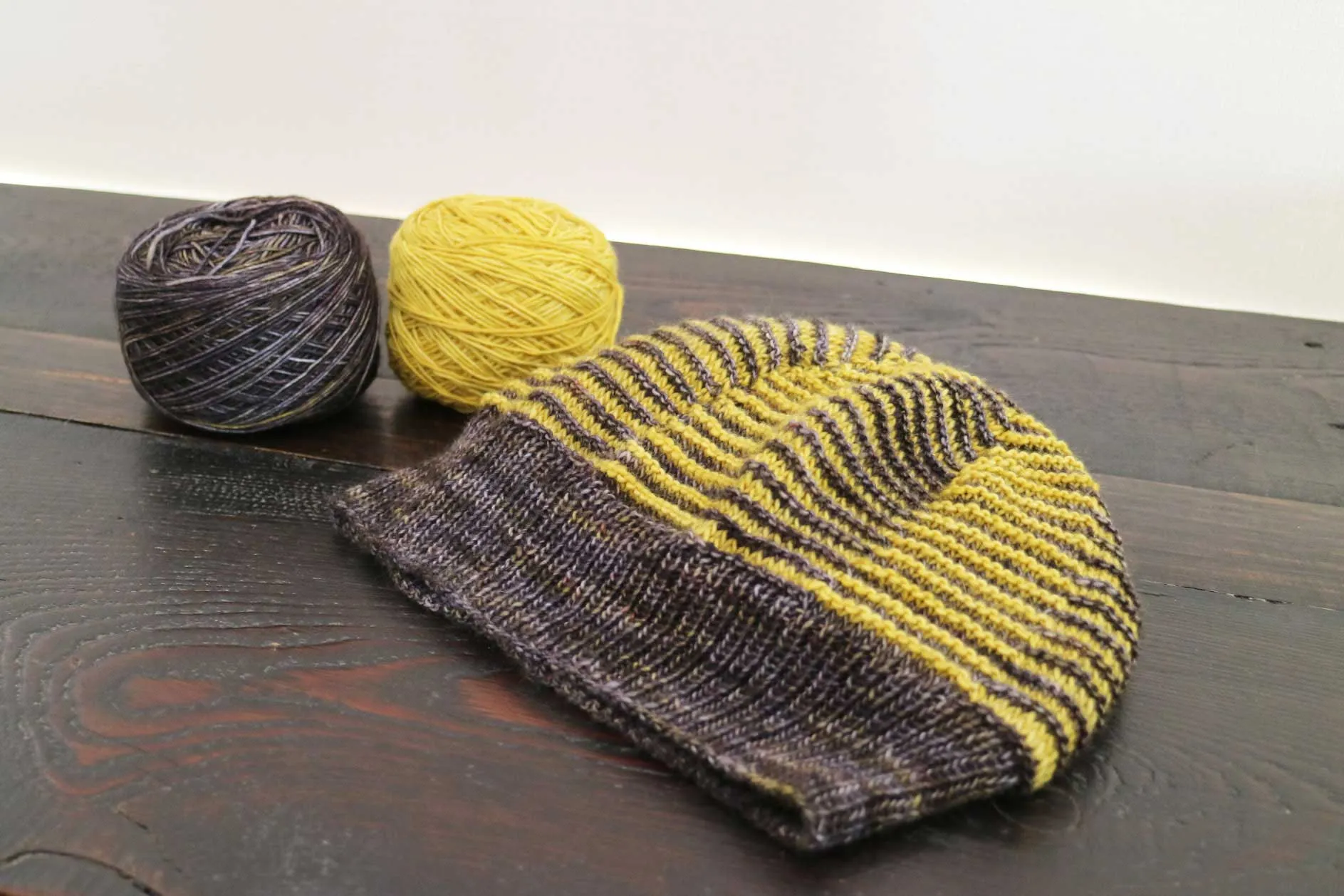 4061 Shadow Beanie (e-pattern)